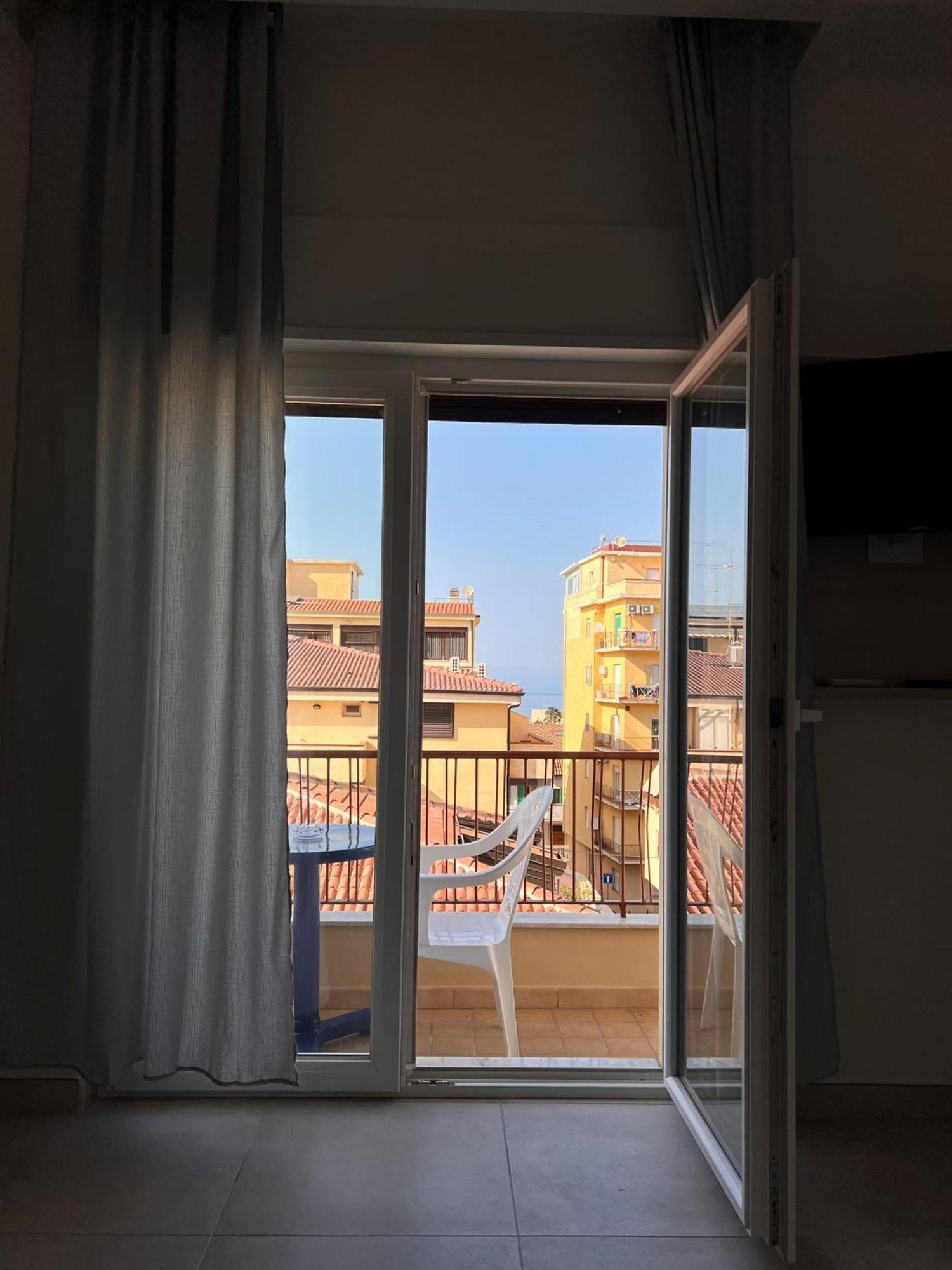 Готель Porta Sul Mare Тропеа Екстер'єр фото
