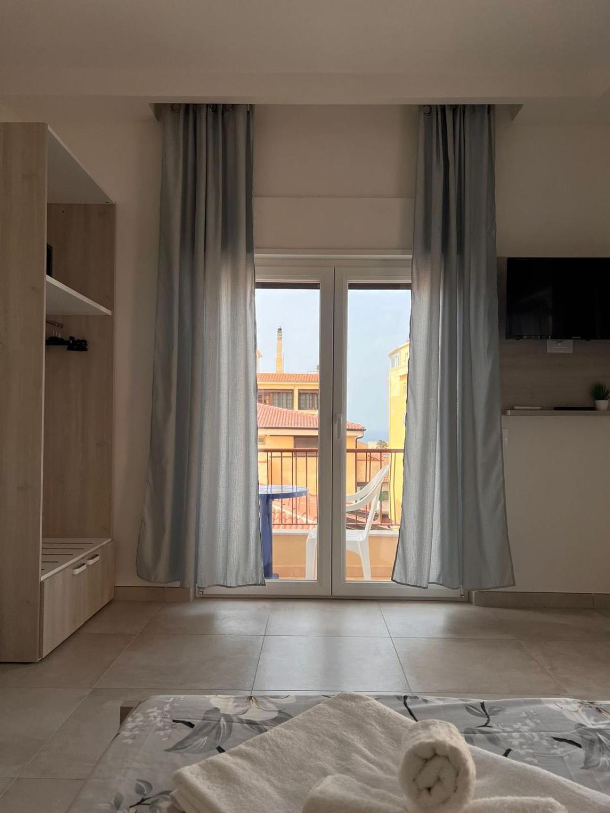 Готель Porta Sul Mare Тропеа Екстер'єр фото
